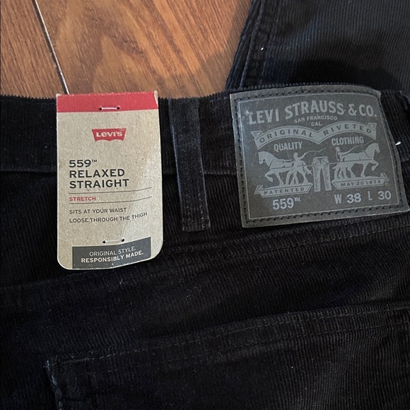 Levi's Men's 559 relaxed straight corduroy jeans - Picture 8 of 8